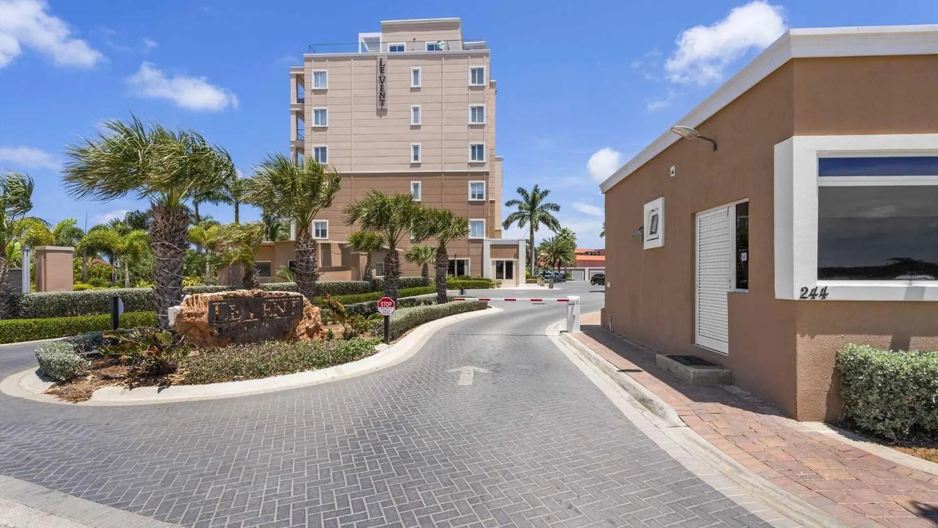 Eagle Beach - Diamond Garden 2Br Condo - Lv104 Palm Beach Aruba
